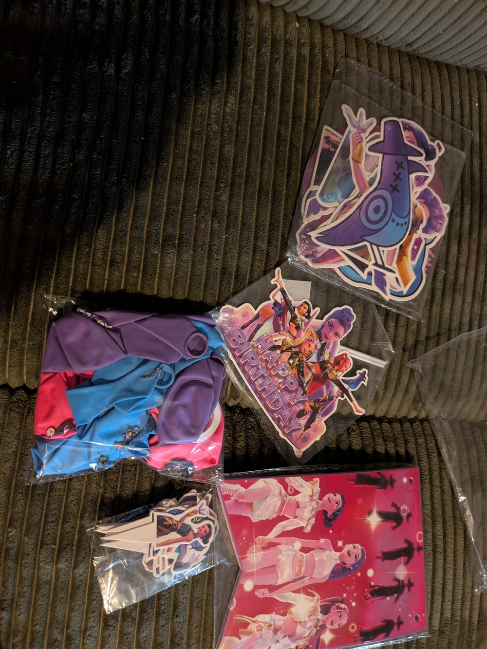New K-pop Demon Hunters Party Supplies